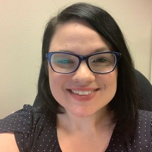 Meet your Posher, Julianne